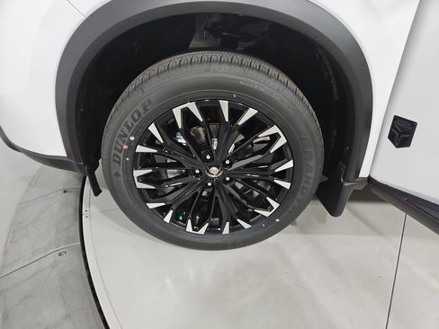 New 2026 Nissan Rogue SV AWD/4WD image 25