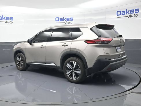 Used 2021 Nissan Rogue SL AWD/4WD image 6
