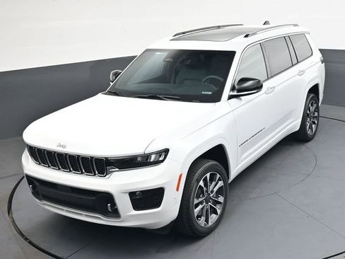 Used 2023 Jeep Grand Cherokee L Overland image 28