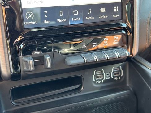 Used 2022 RAM 1500 Limited AWD/4WD image 32