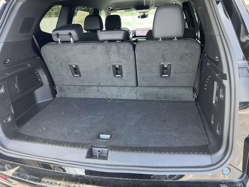 Used 2026 Buick Enclave Sport Touring w/ Power Package AWD/4WD image 12
