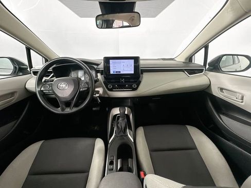 Used 2024 Toyota Corolla LE FWD image 3