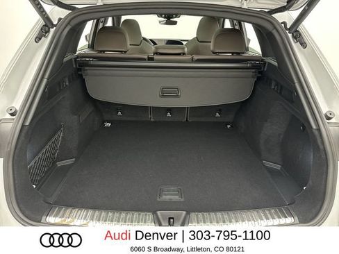 Used 2025 Audi Q5 Premium w/ Premium Plus AWD/4WD image 24