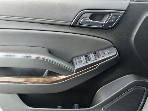 Used 2020 Chevrolet Suburban LS image 26