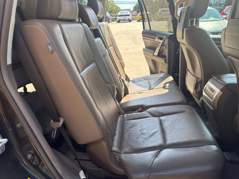 Used 2010 Lexus GX 460 Premium AWD/4WD image 18