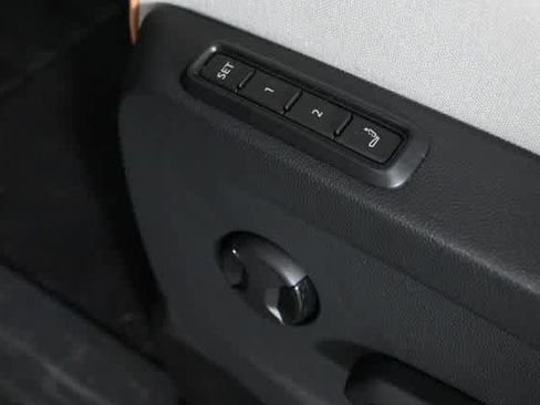 New 2025 Volkswagen ID. Buzz 1st Edition image 23