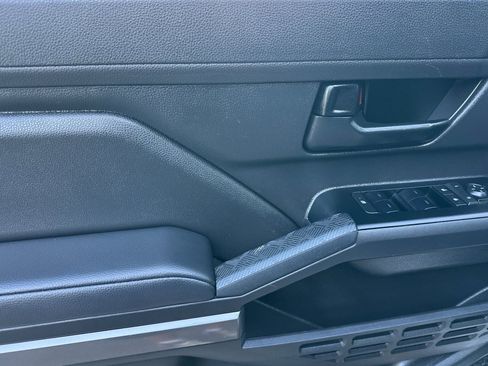 Certified 2025 Toyota Tacoma SR5 image 12