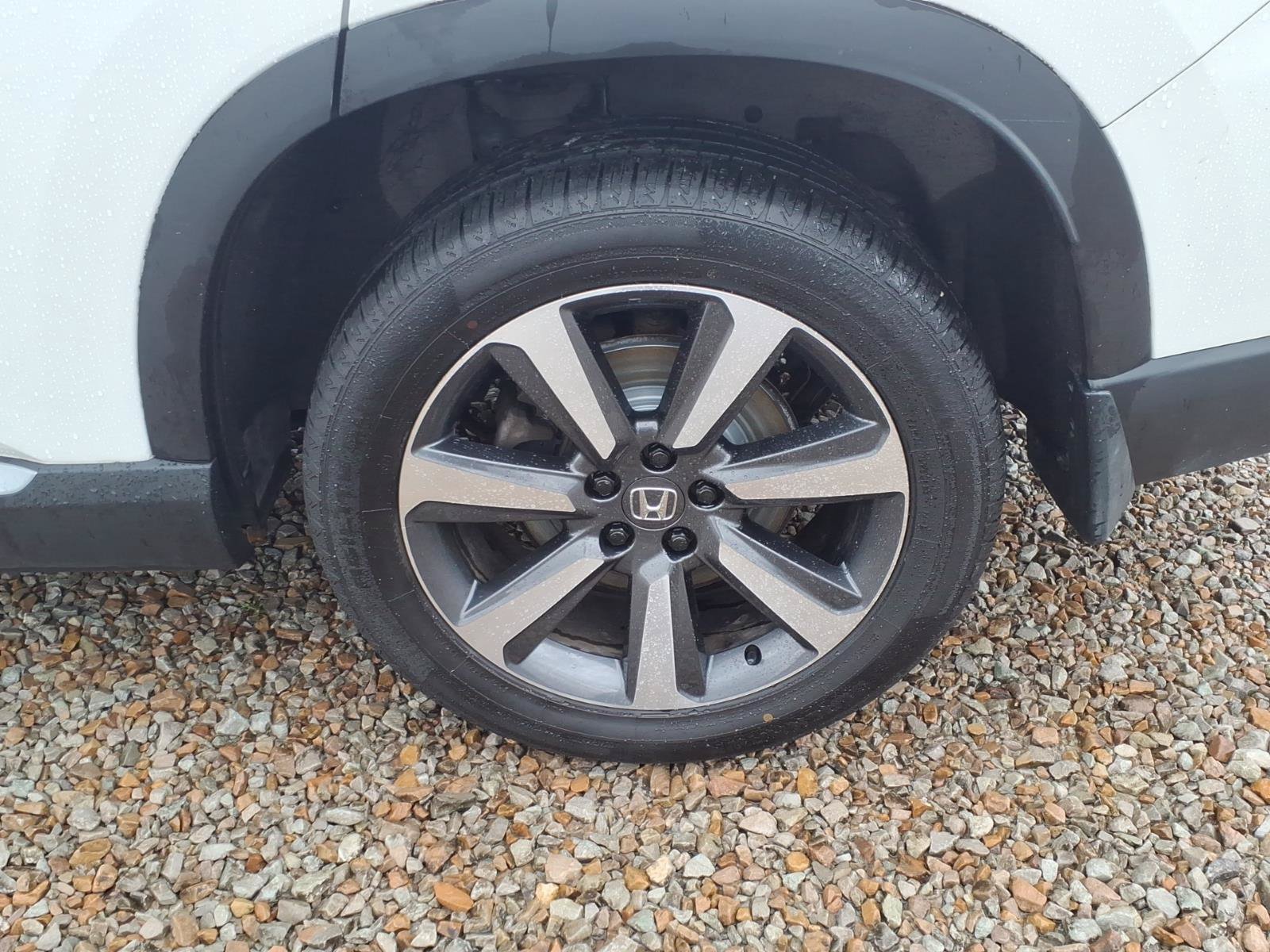 Certified 2023 Honda Pilot Touring image 10