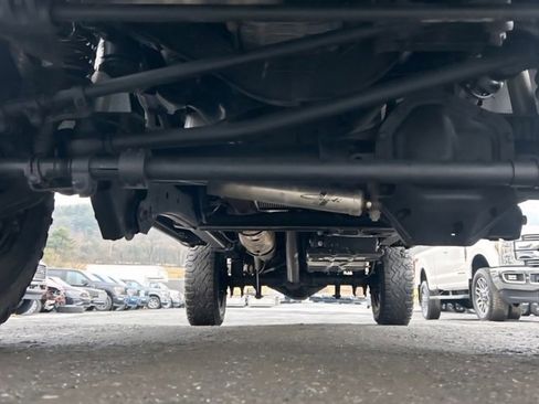 Used 2022 Ford F350 Lariat w/ Tremor Off-Road Package image 11