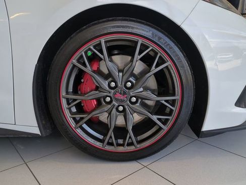 Certified 2023 Chevrolet Corvette Stingray Preferred Conv w/ Z51 Performance Package RWD image 10