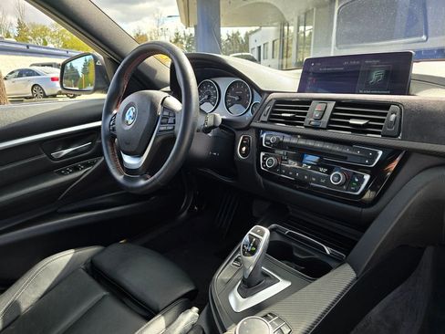 Used 2018 BMW 330i xDrive Sedan image 12