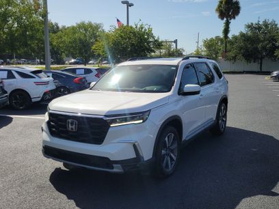 Used 2025 Honda Pilot Elite