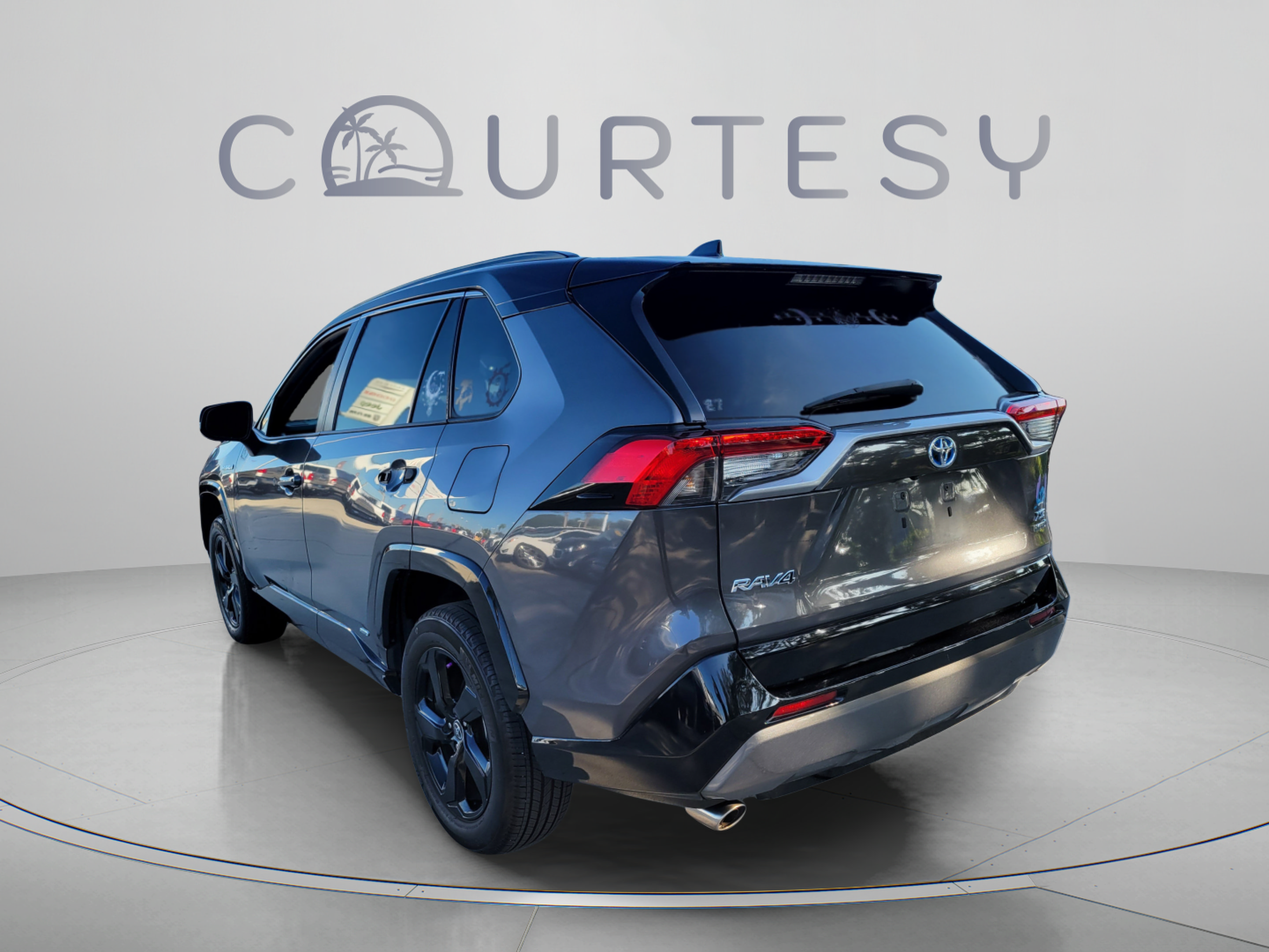 Used 2021 Toyota RAV4 XSE w/ XSE Grade Weather Package AWD/4WD image 2