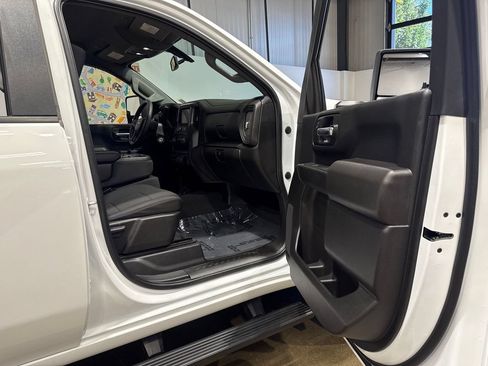 Used 2022 Chevrolet Silverado 2500 Custom w/ Custom Value Package AWD/4WD image 92
