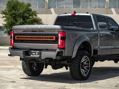 Used 2024 Ford F250 Lariat w/ Lariat Ultimate Package AWD/4WD image 19