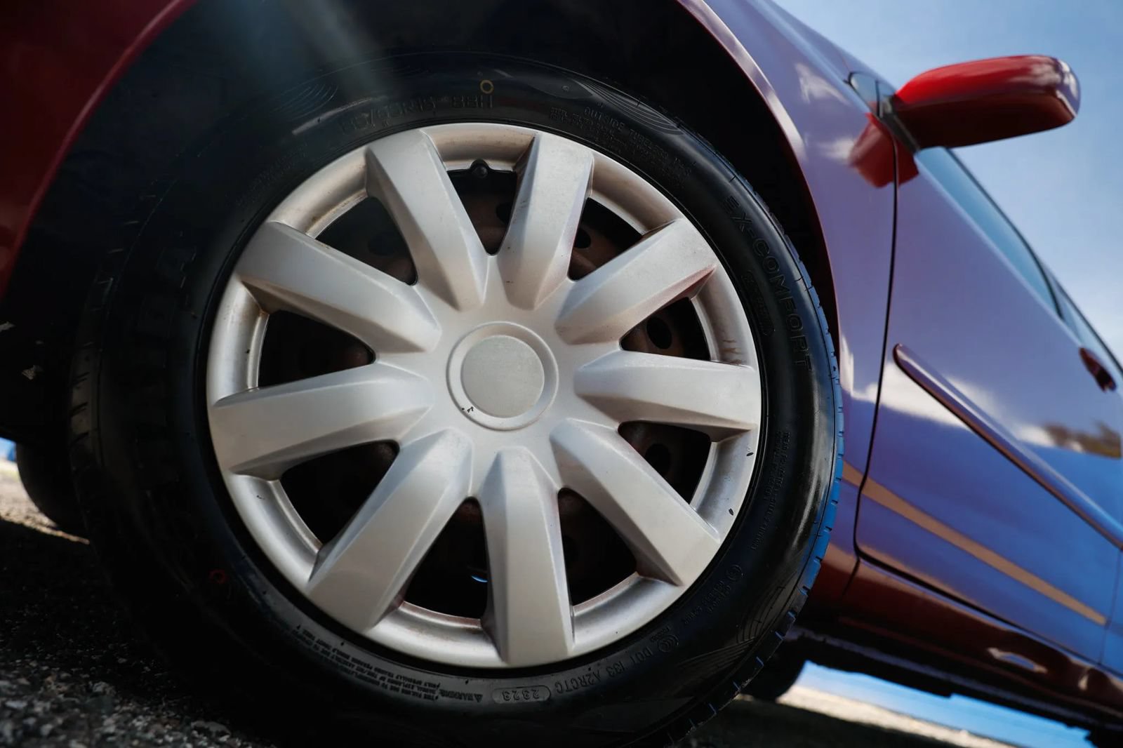 Used 2006 Toyota Corolla LE w/ Audio Value Pkg FWD image 25