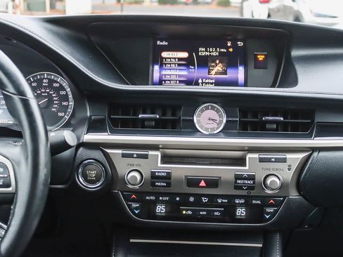 Used 2017 Lexus ES 350 image 12