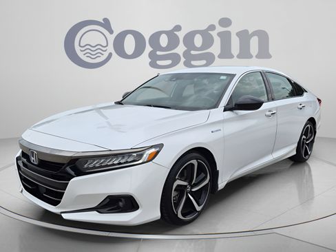 Used 2022 Honda Accord Sport image 1