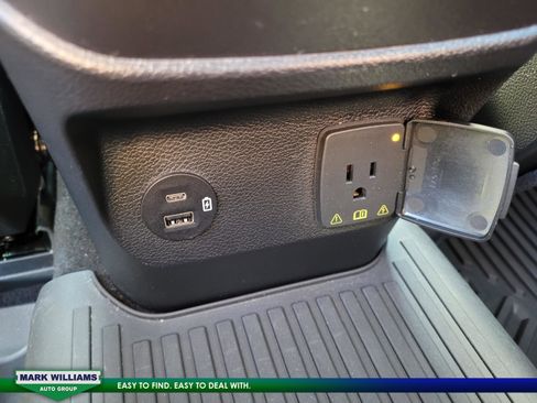 Used 2024 Ford Ranger Lariat w/ Advanced Towing Package image 16