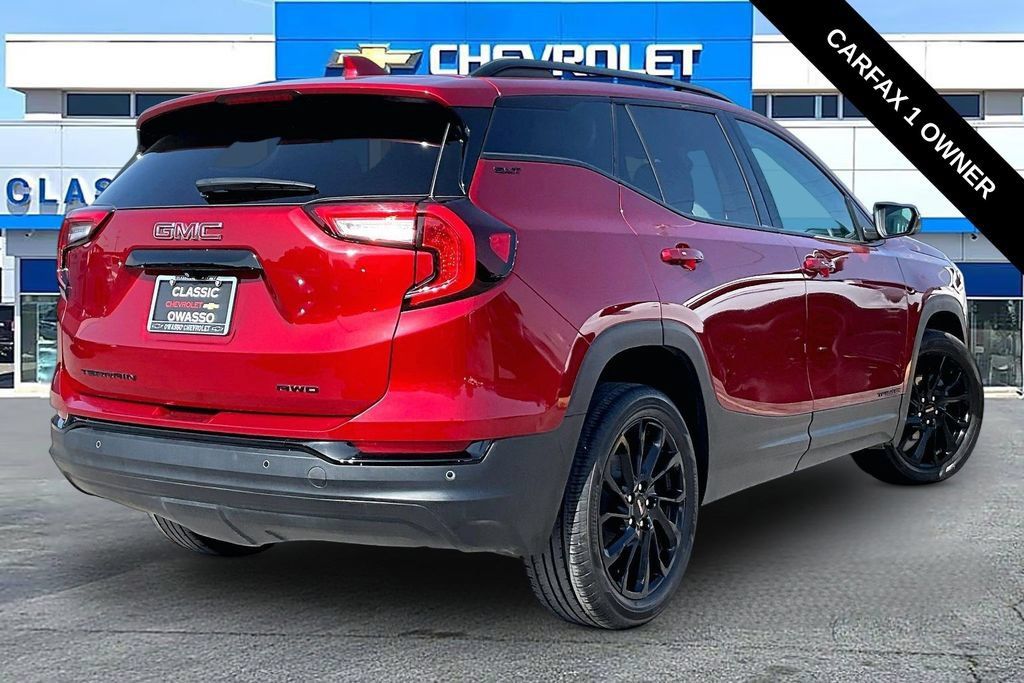Used 2024 GMC Terrain SLT w/ Elevation Edition AWD/4WD image 19
