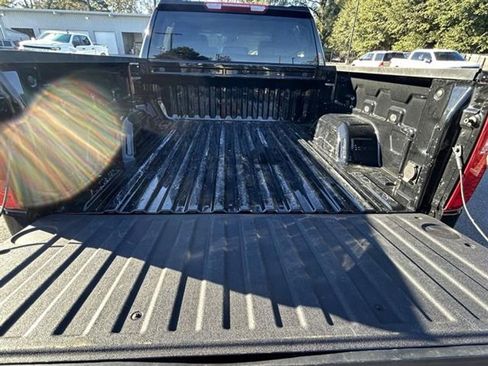 Used 2025 Chevrolet Silverado 1500 LT AWD/4WD image 9
