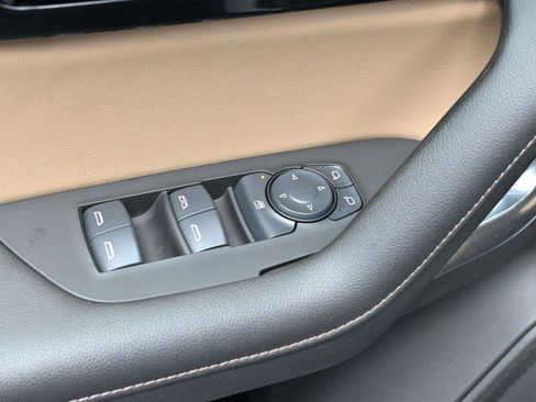 Used 2024 Chevrolet Blazer Premier w/ Driver Confidence II Package image 11