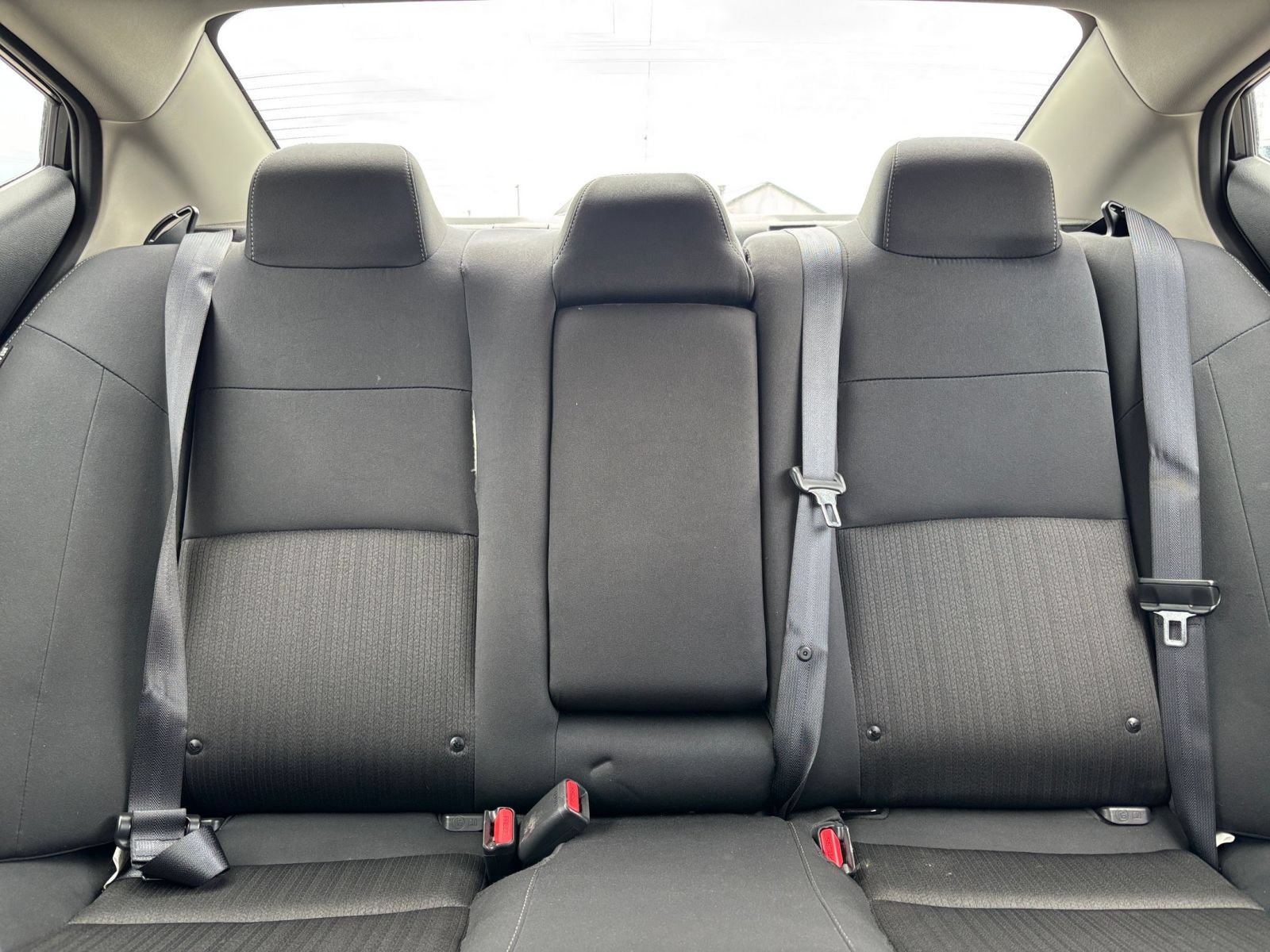 Used 2025 Nissan Altima 2.5 SV FWD image 38