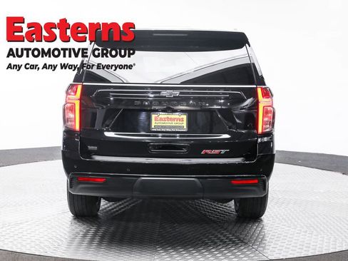 Used 2024 Chevrolet Suburban RST RWD image 6