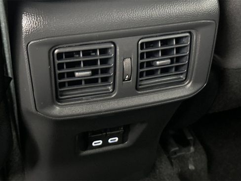 Used 2025 Toyota RAV4 XLE image 14