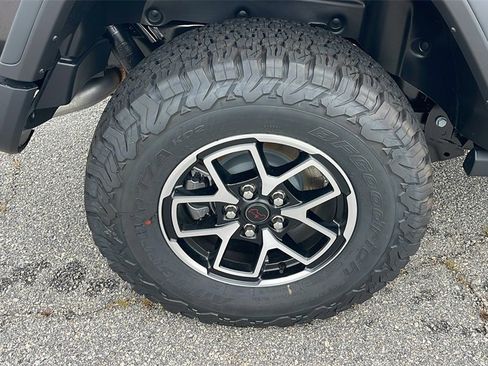 New 2025 Jeep Wrangler Unlimited Rubicon w/ Steel Bumper Group image 9