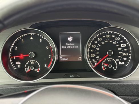 Used 2015 Volkswagen Golf SE image 23