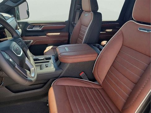New 2026 GMC Sierra 2500 Denali Ultimate image 14