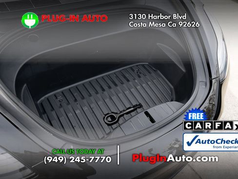 Used 2022 Tesla Model 3 Performance image 14