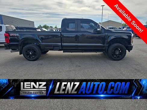 Used 2023 Ford F250 XL w/ STX Appearance Package AWD/4WD image 1