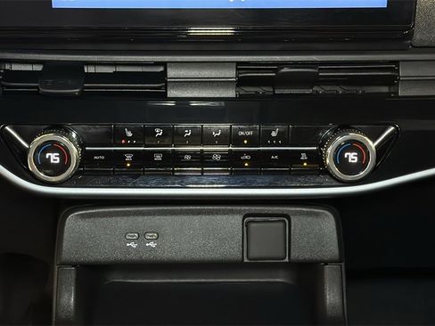 Used 2024 Honda Prologue EX image 21