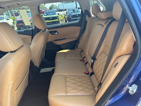 Certified 2023 Nissan Rogue Platinum image 19