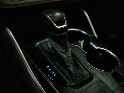 Used 2021 Toyota Highlander XLE image 21