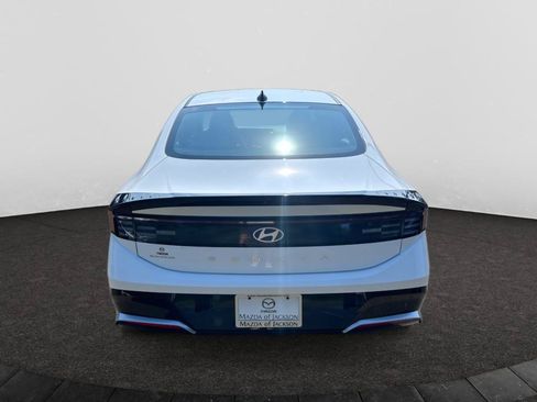 Used 2025 Hyundai Sonata SEL FWD image 4