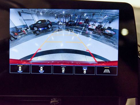 Used 2022 Chevrolet Corvette Stingray Preferred Cpe w/ Engine Appearance Package image 23