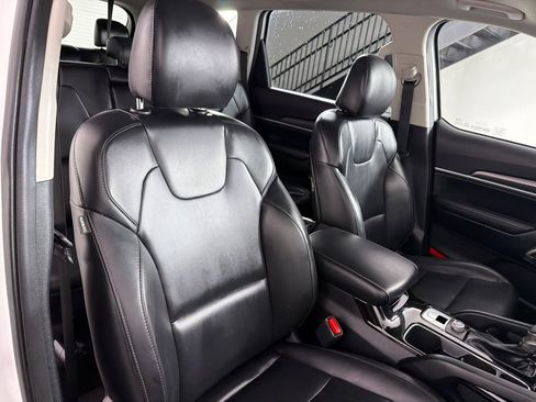 Used 2020 Kia Telluride LX FWD image 24