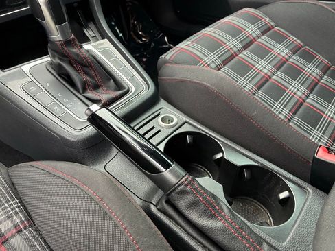 Used 2015 Volkswagen GTI S image 22