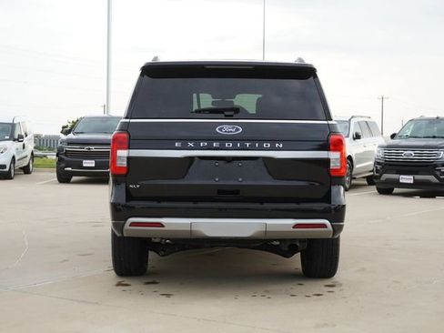 Used 2023 Ford Expedition XLT RWD image 8