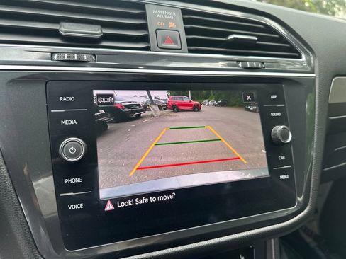 Certified 2023 Volkswagen Tiguan SE AWD/4WD image 15