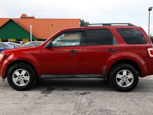 Used 2012 Ford Escape XLT FWD image 4