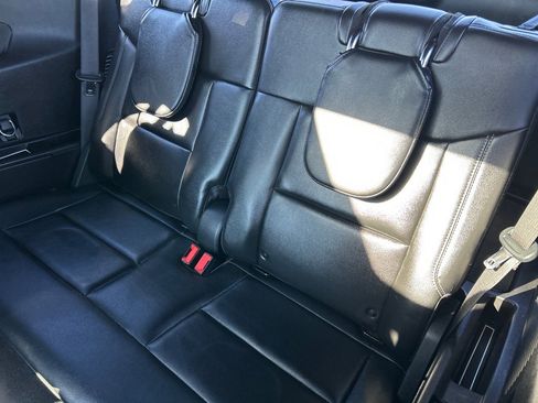 Used 2020 Ford Explorer Limited image 11