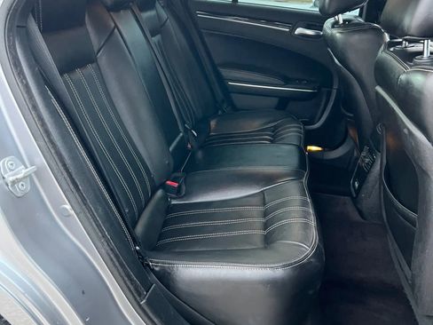 Used 2018 Chrysler 300 S image 15