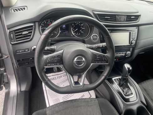 Used 2018 Nissan Rogue SV AWD/4WD image 14