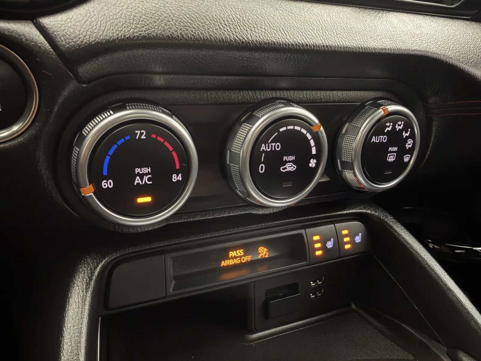 Used 2016 MAZDA MX-5 Miata Grand Touring RWD image 24