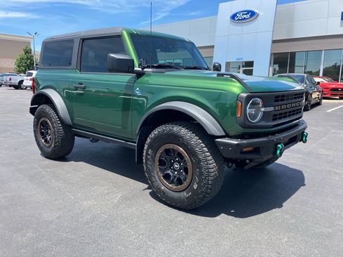 Used 2024 Ford Bronco Black Diamond w/ Sasquatch Package AWD/4WD image 8
