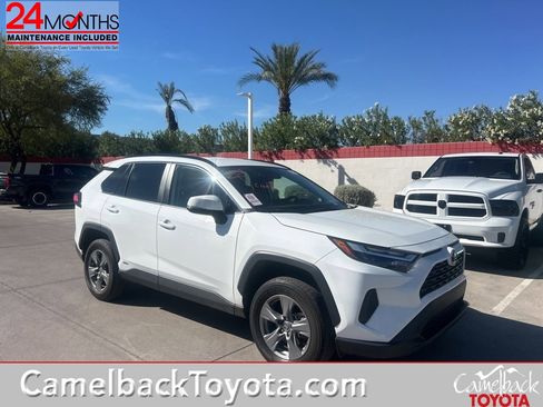 Used 2025 Toyota RAV4 XLE image 1